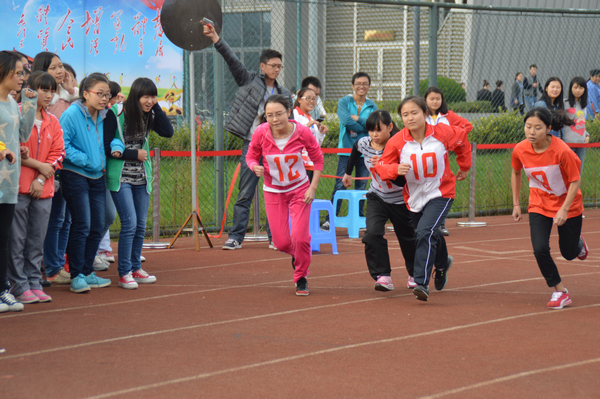 http://news.cmc.edu.cn/images/15/10/15/2uxqrt9a29/2go4lxxb1d.jpg